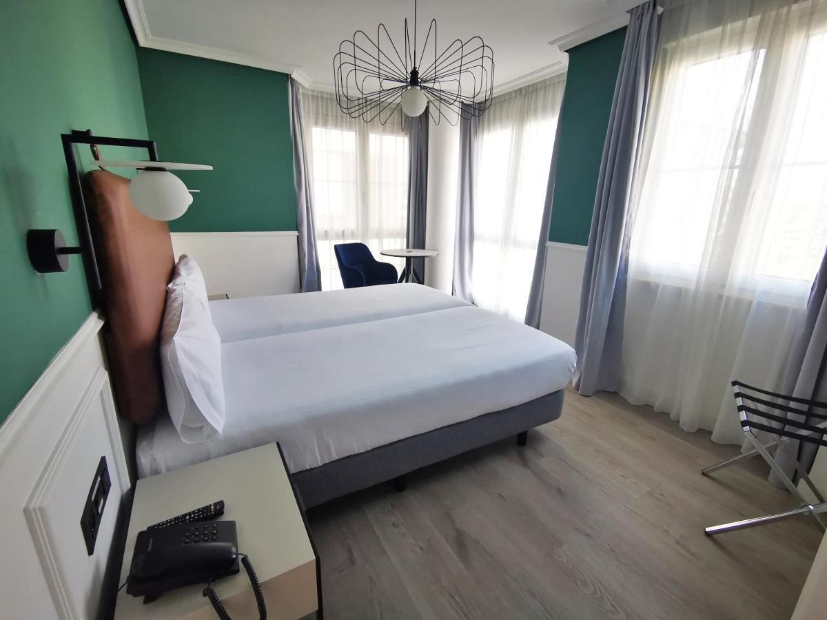 Hotel Don Rodrigo Palencia Exterior photo